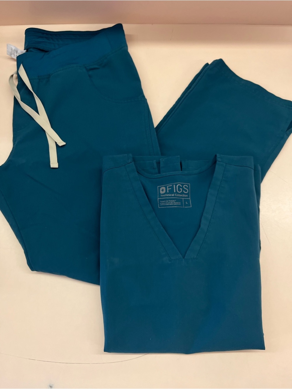 FIGS Scrub Set Caribbean Blue